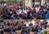 CG News : बिलासपुर में नवोदय विद्यालय में छात्र की मौत, नाराज छात्र स्कूल के बाहर धरने पर बैठे, कलेक्टर ने एसडीएम को दिये जांच के निर्देश CG News