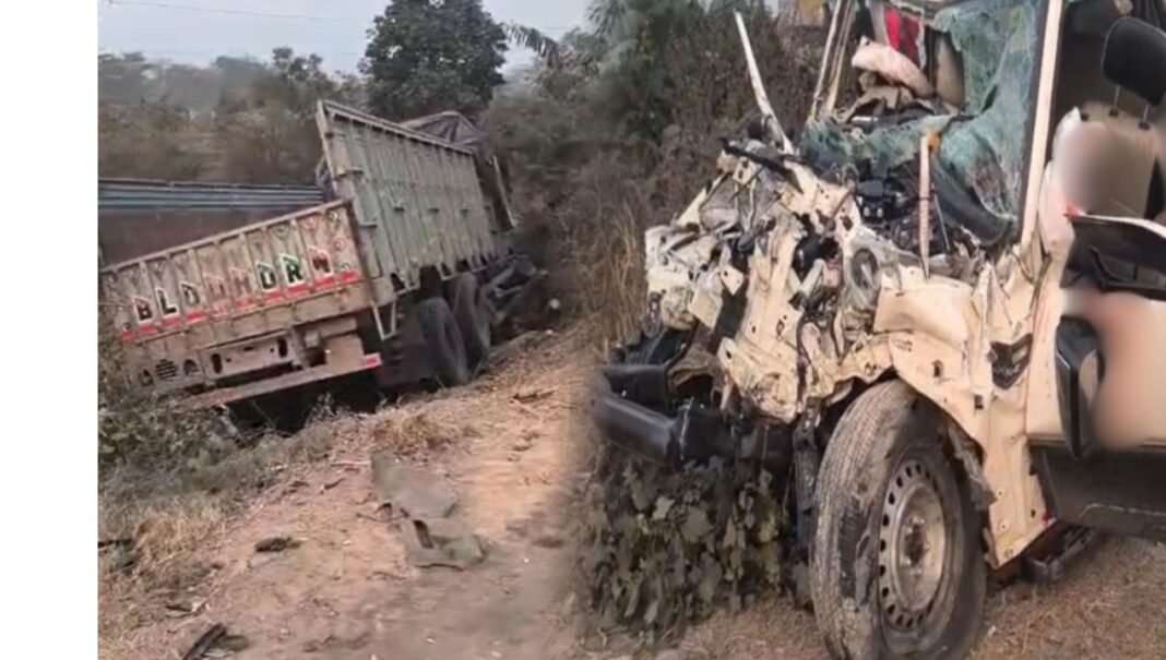 C.G News : ट्रक-स्कॉर्पियो भिड़ंत! सेना के 2 जवान समेत 5 की मौके पर मौत, NH-49 बना मौत का हाईवे