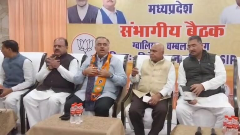 Lalu family controversy : ‘लुटेरा युवराज गैंग टूट रहा’ : बीजेपी महामंत्री तरुण चुघ का लालू परिवार विवाद और फारूक अब्दुल्ला पर जुबानी हमला