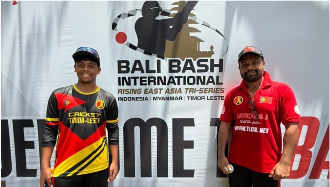 Viral News : जब 50 के पिता और 17 साल के बेटे ने रच डाला इतिहास, एक साथ इंटरनेशनल क्रिकेट में किया डेब्यू, जानें यह अद्भुत वाकया