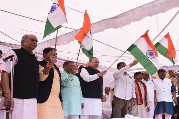 Unity March : सरदार पटेल की 150वीं जयंती पर डॉ. रमन सिंह ने किया यूनिटी मार्च का शुभारंभ