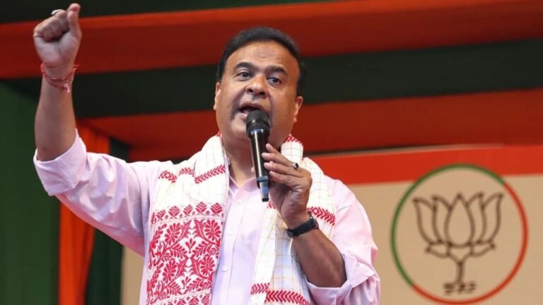 Himanta Biswa Sarma : हिमंत बिस्वा सरमा का बड़ा बयान : “बांग्लादेशियों को भारत में क्यों रहना चाहिए?”