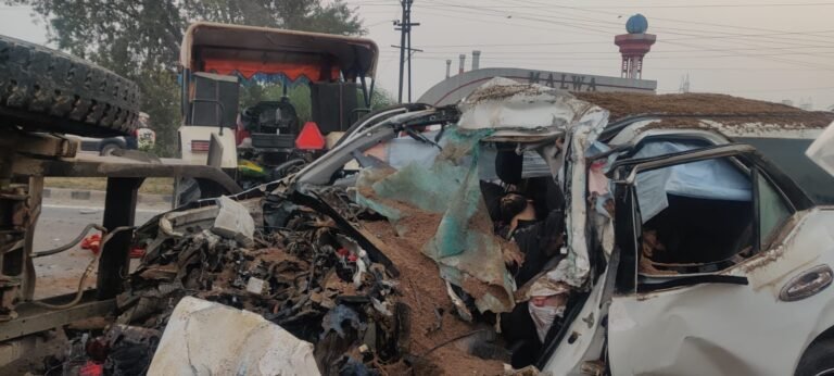 Highway accident : ग्वालियर-झाँसी हाईवे पर भीषण हादसा : बर्थडे पार्टी से लौट रहे पाँच नवयुवकों की दर्दनाक मौत