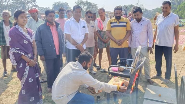 dhaan upaarjan kendr : किशनपुर धान उपार्जन केंद्र में धान खरीदी का शुभारंभ, किसानों में दिखा उत्साह