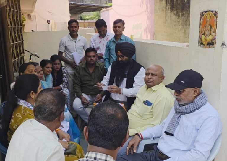 SIR List : मतदाता सूची SIR पर बिलासपुर विधानसभा में बैठक, BLA-1 अजीत सिंह भोगल ने किया मार्गदर्शन