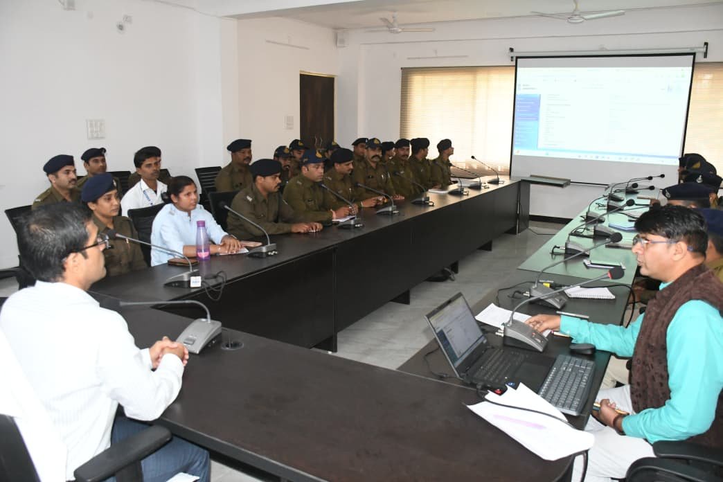 Cyber crimes : सीहोर पुलिस ने साइबर अपराध पर कसा शिकंजा, 50 कर्मियों को दी एडवांस ट्रेनिंग