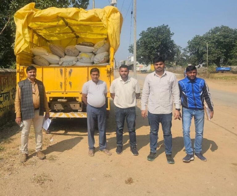 Illegal transportation of paddy : धान के अवैध परिवहन व भंडारण पर प्रशासन की बड़ी कार्रवाई जारी