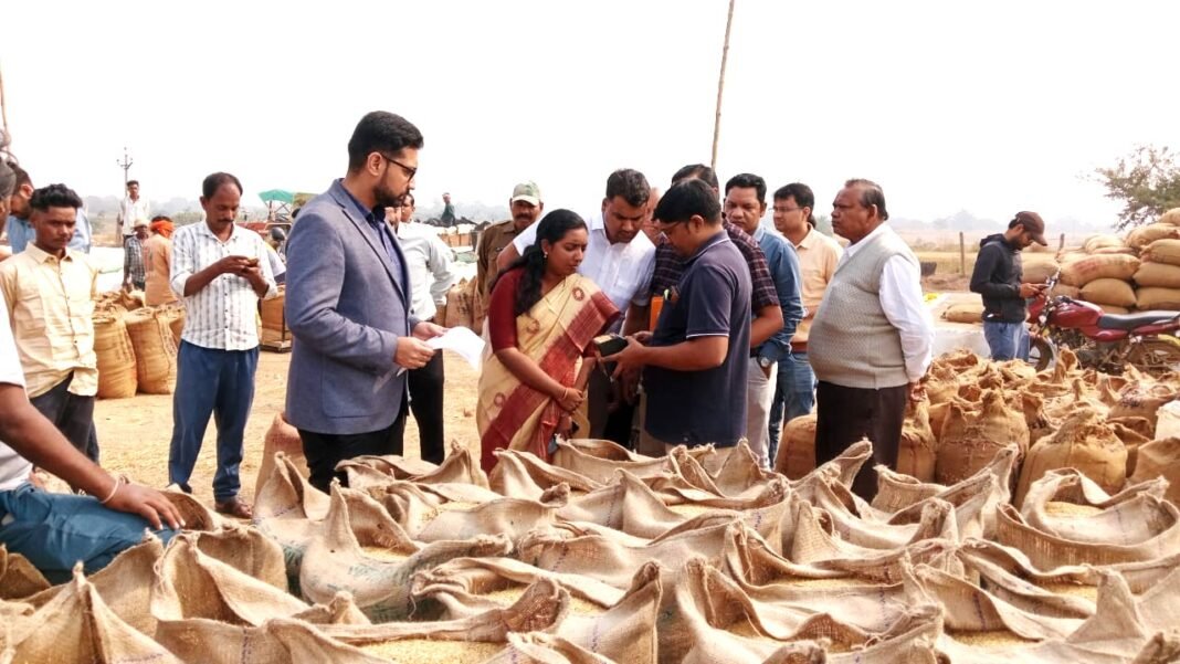 Paddy Purchase : महासमुंद में अवैध परिवहन पर बड़ी चोट, राज्य में सर्वाधिक 5071 क्विंटल धान जब्त