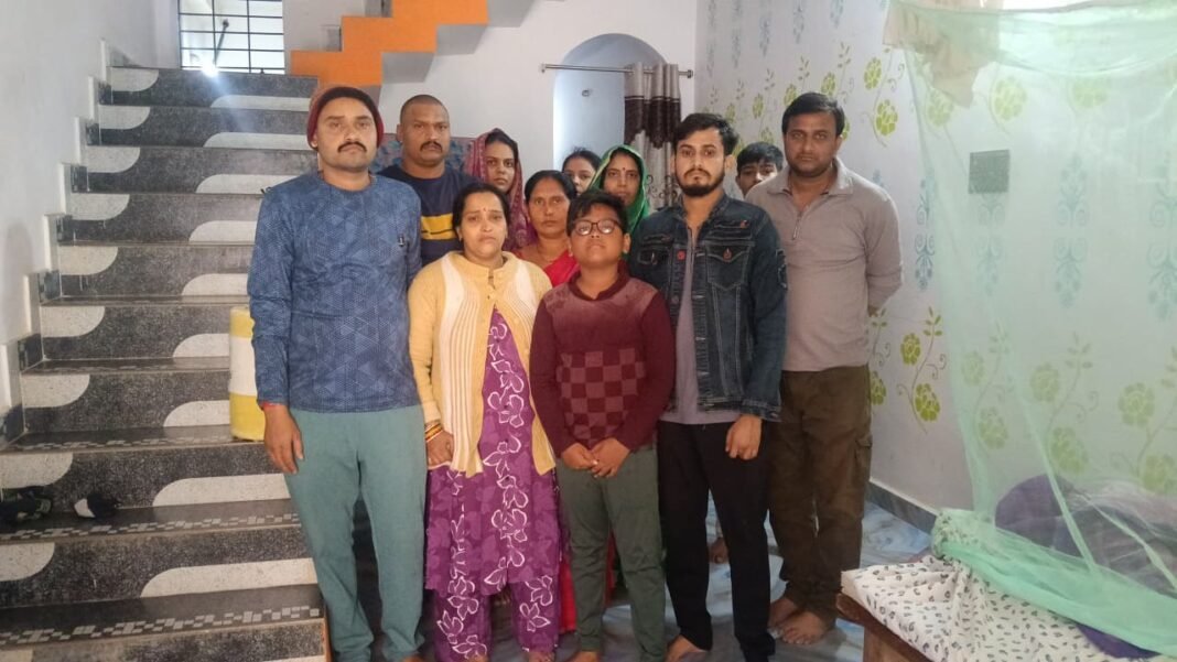 duty pressure : चुनाव ड्यूटी का जानलेवा दबाव! SIR कार्य के तनाव में आंगनवाड़ी कार्यकर्ता को लगातार दो हार्ट अटैक, अवकाश नहीं मिला—मौत