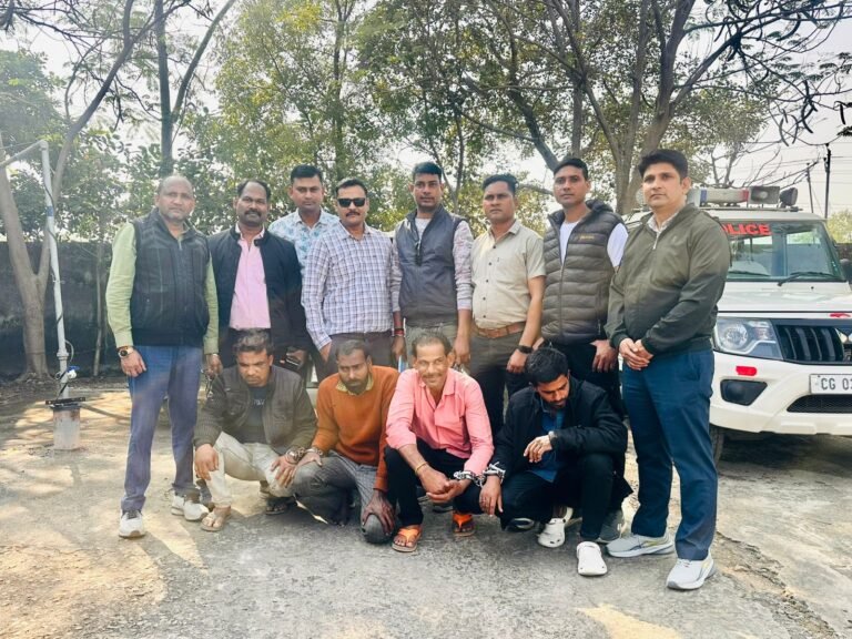 serial theft : जांजगीर-चांपा: अकलतरा में सिलसिलेवार चोरियों का खुलासा, नकदी और जेवर सहित 4 आरोपी गिरफ्तार