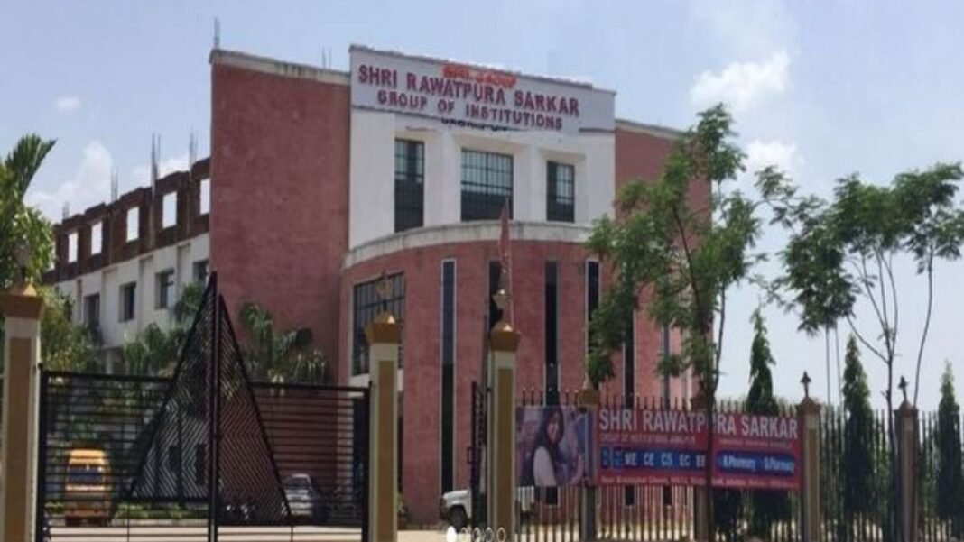 Rawatpura Government Medical College :129 गवाह, 18 हजार पन्नों की चार्जशीट — रावतपुरा मेडिकल कॉलेज केस में नई हलचल