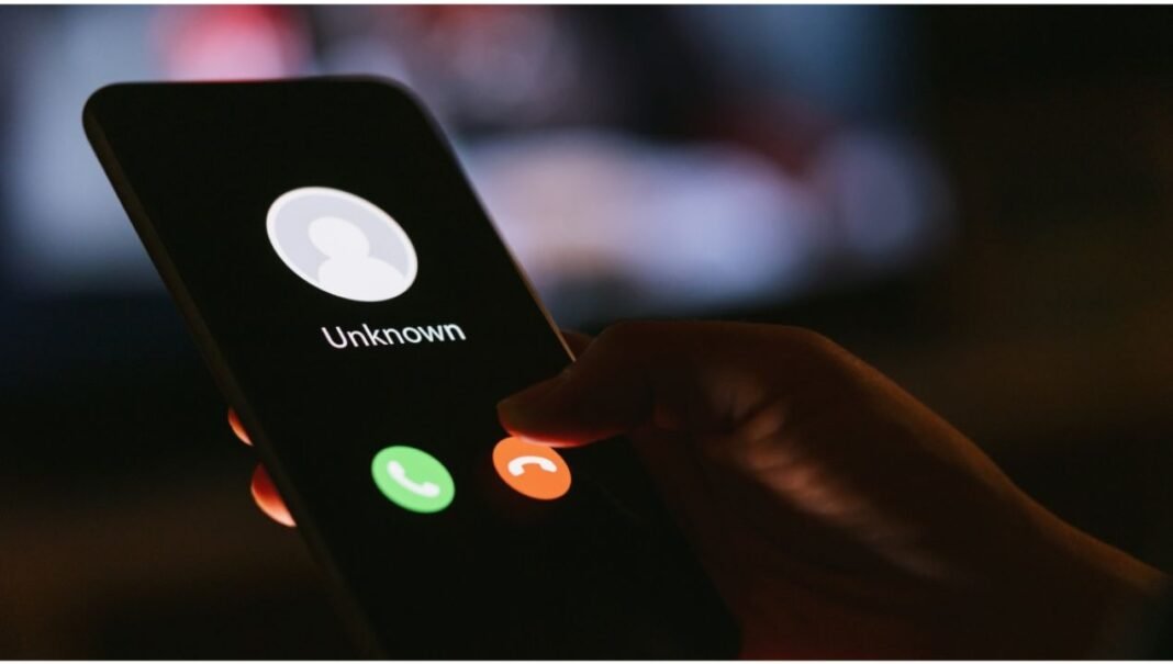 CNAP Calling System : फ्रॉड और स्पैम कॉल्स का अंत! फोन उठाते ही दिखेगा कॉलर का असली नाम, जानें CNAP के बारे में