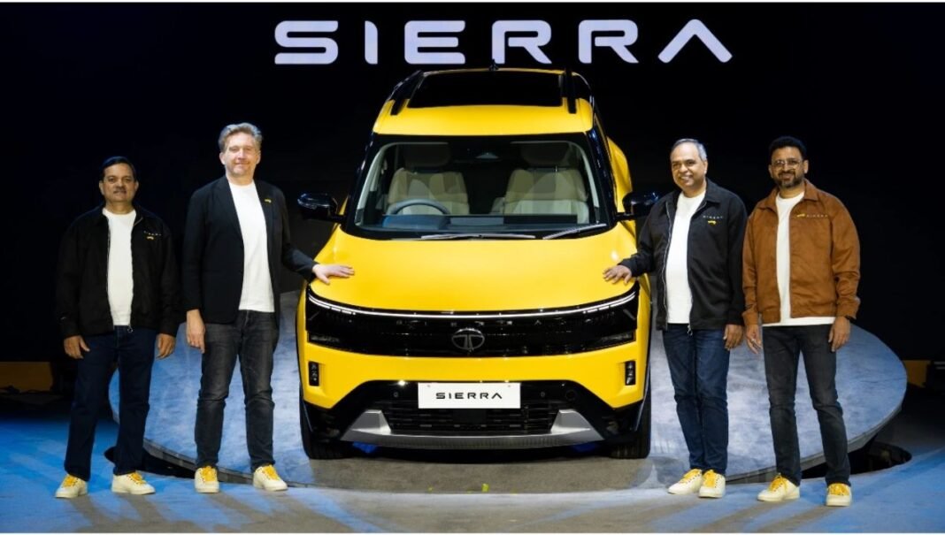 नई Tata Sierra की धमाकेदार वापसी! दमदार लुक, ट्रिपल स्क्रीन और एडवांस फीचर्स के साथ लौट रही लेजेंड