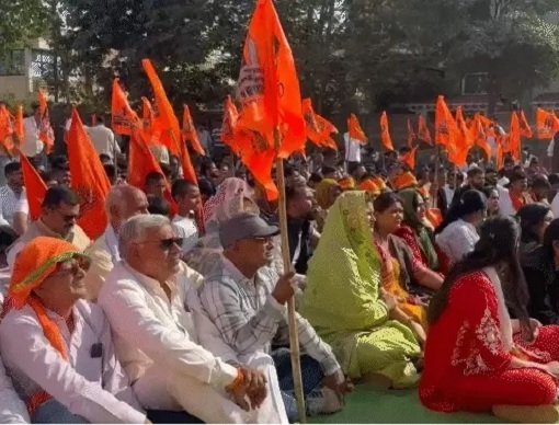 CG NEWS: रायपुर में तोमर बंधुओं के समर्थन में करणी सेना की महापंचायत, पुलिस ने कई पदाधिकारियों को थाने में बैठाया