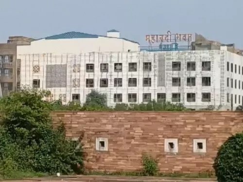 CG NEWS : मंत्रालय में आज से बायोमेट्रिक अटेंडेंस लागू, हाई-टेक व्यवस्था से सरकारी कामकाज में आएगी पारदर्शिता