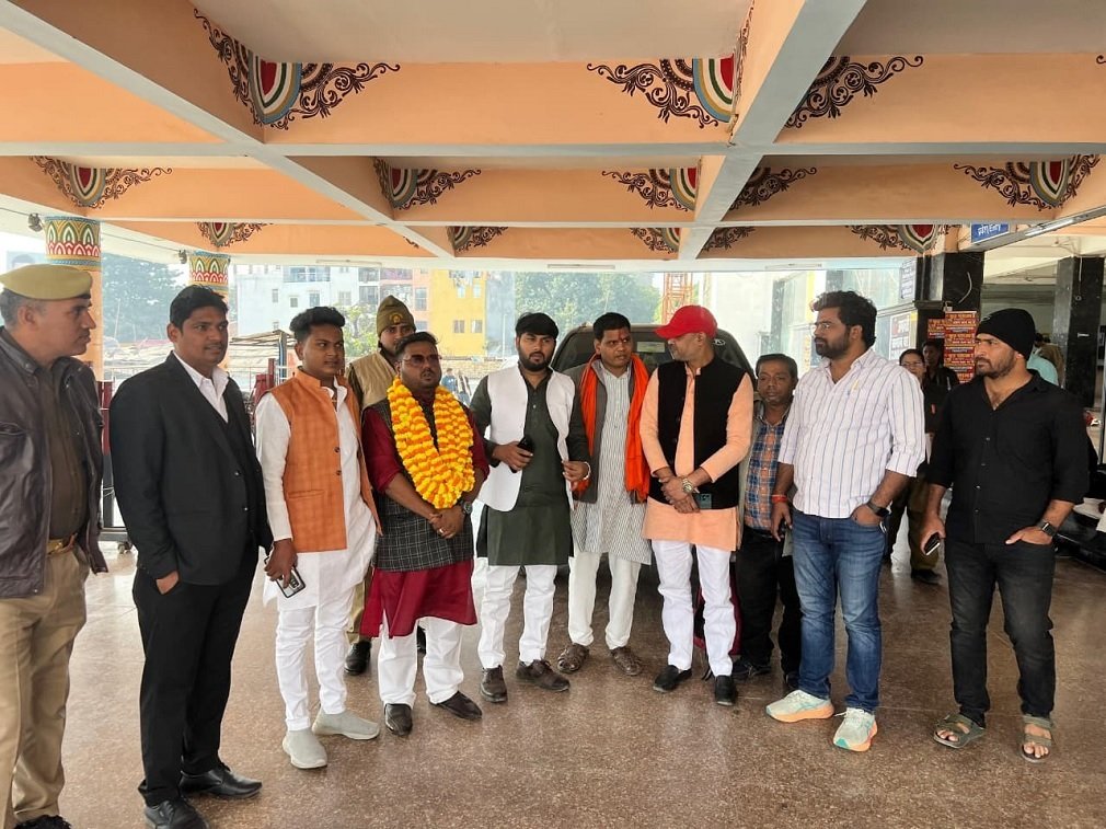 CG NEWS : नव नियुक्त रेलवे सलाहकार (एनसीआर) श्री आलोक द्विवेदी ने किया प्रयागराज जंक्शन का निरीक्षण