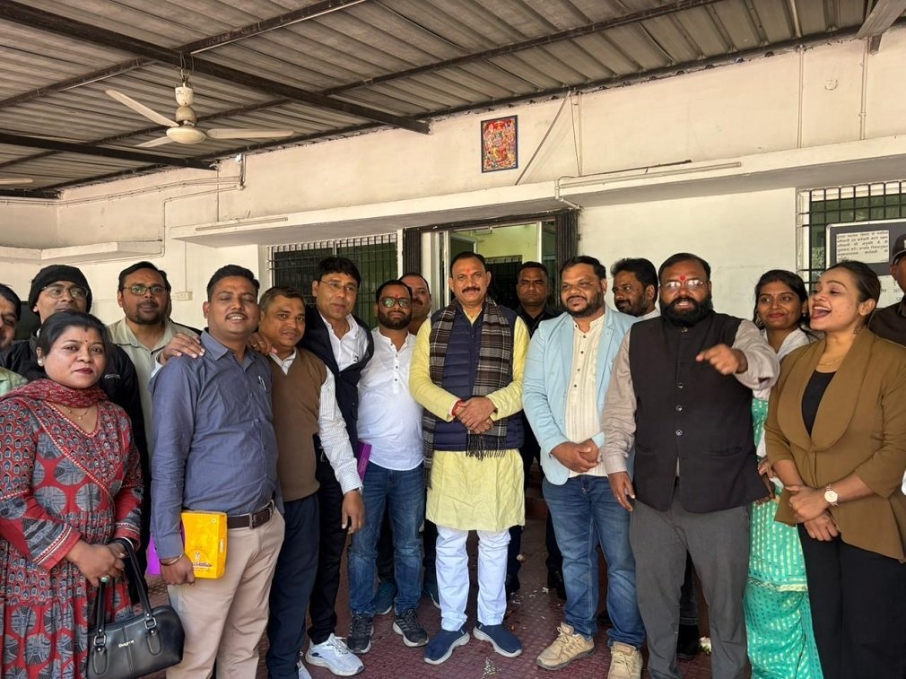 CG NEWS : राष्ट्रीय स्वास्थ्य मिशन (NHM) के कर्मचारी बहाल, नए साल से पहले कर्मचारियों को तोहफा, एनएचएम संघ ने स्वास्थ्य मंत्री श्याम बिहारी जायसवाल को धन्यवाद दिया: