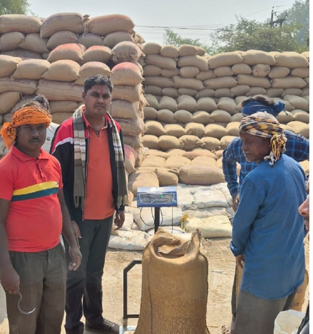 CG NEWS : किसान परेशान, धान खरीदी में लिमिट कम: सरकार पर भड़के किसान कांग्रेस नेता संजय सिन्हा