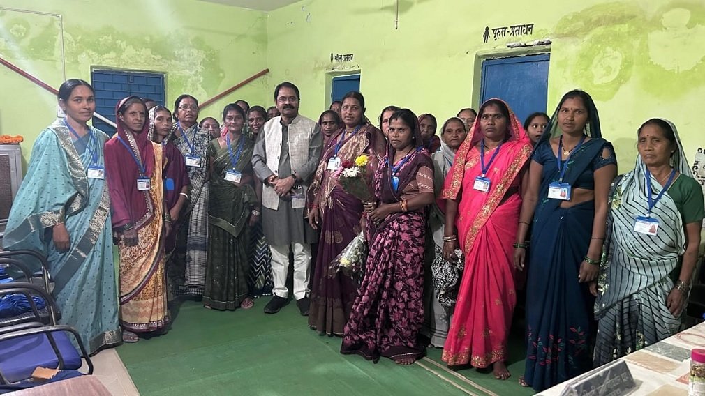 CG NEWS : गुर्रा में हुआ महिला कमांडो का गठन,विधायक इंद्र साव ने बेच पहनाकर दी शुभकामना