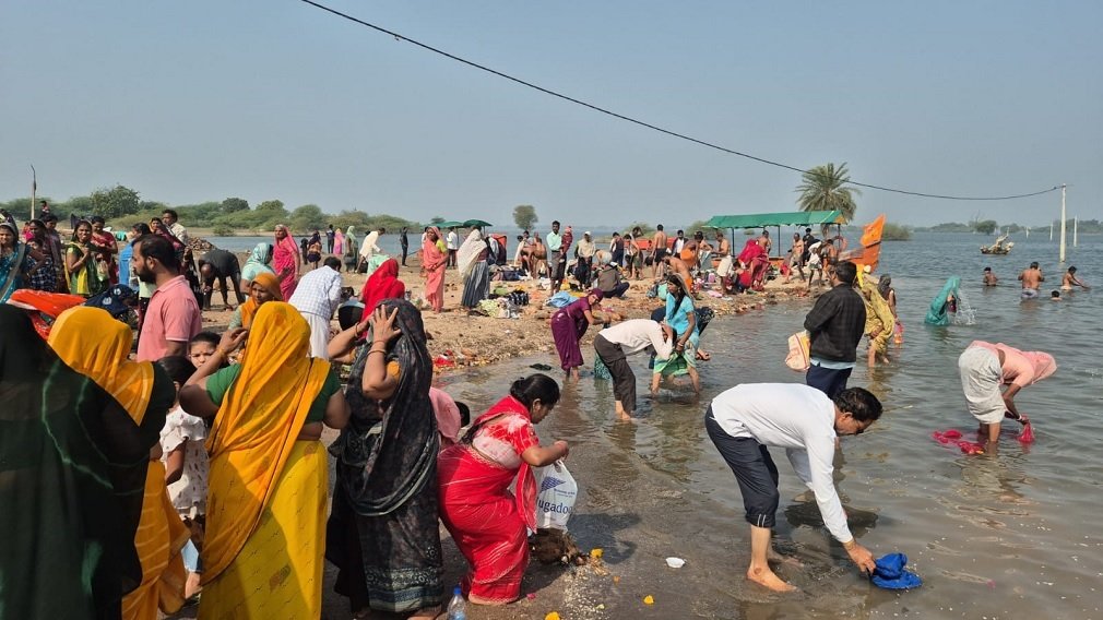 Barwani News : बड़वानी में पंचकोशी पदयात्रा का समापन, श्रद्धा और उत्साह का अनोखा संगम