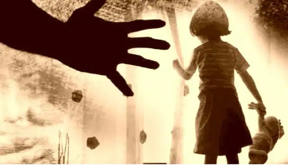 CG News : बलरामपुर में 4 साल की मासूम से नाबालिग ने की हैवानियत, चाकलेट का लालच देकर किया रेप