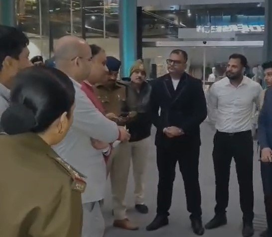 Indore News : इंदौर में तेज म्यूजिक की शिकायत पर प्रशासन ने अंडर डॉग्स पब किया सील