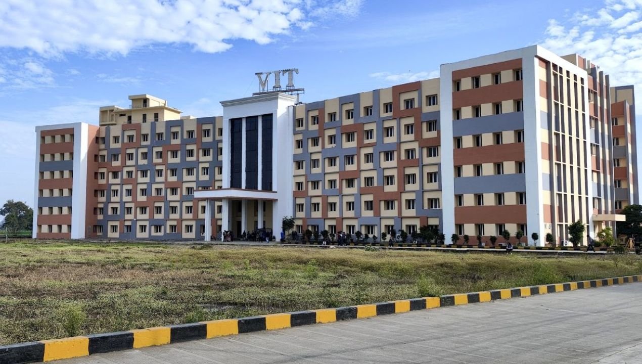 VIT University
