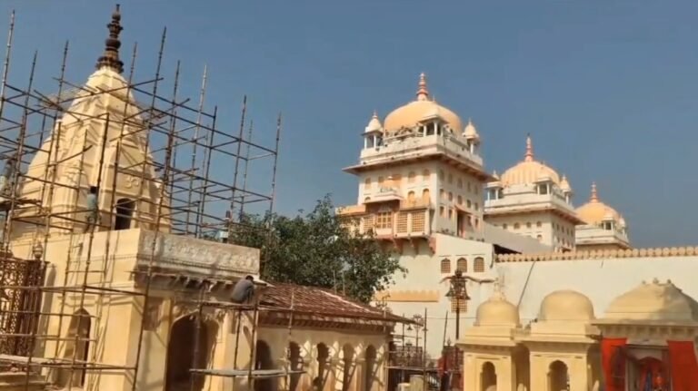 Ram Raja Temple : 400 साल पुराने अखाड़ा मंदिर में चोरी, दान पेटी तोड़कर नकदी व चांदी का मुकुट गायब