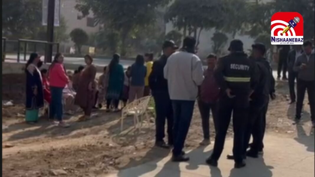 JK Hospital Dispute : सार्वजनिक जमीन पर कब्जे को लेकर जेके हॉस्पिटल मैनेजमेंट और रहवासियों में ठनी, बड़े विवाद की आशंका