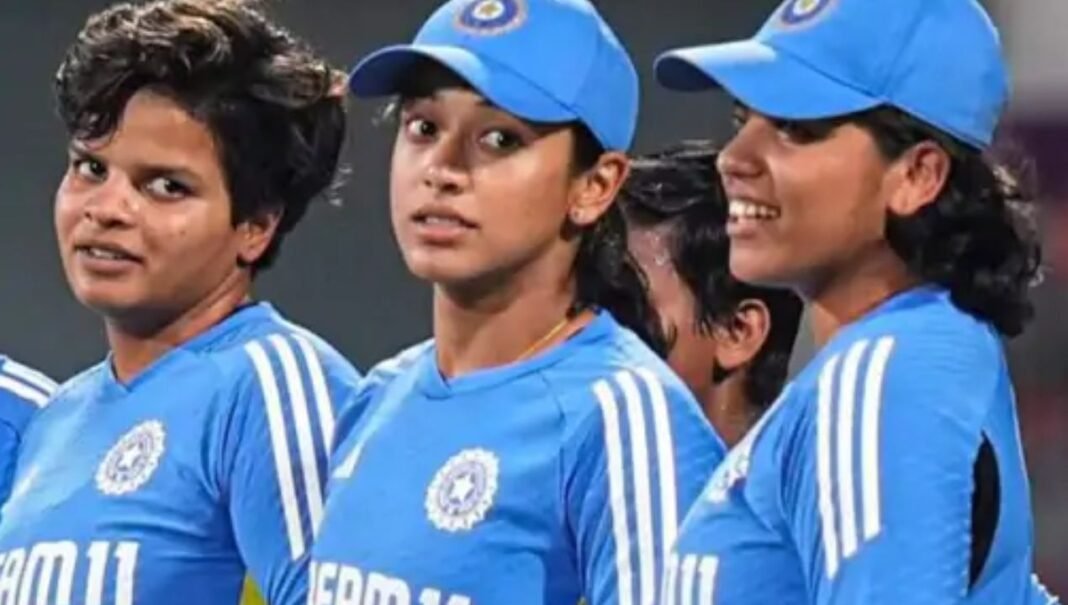 WOMEN CRICKETER