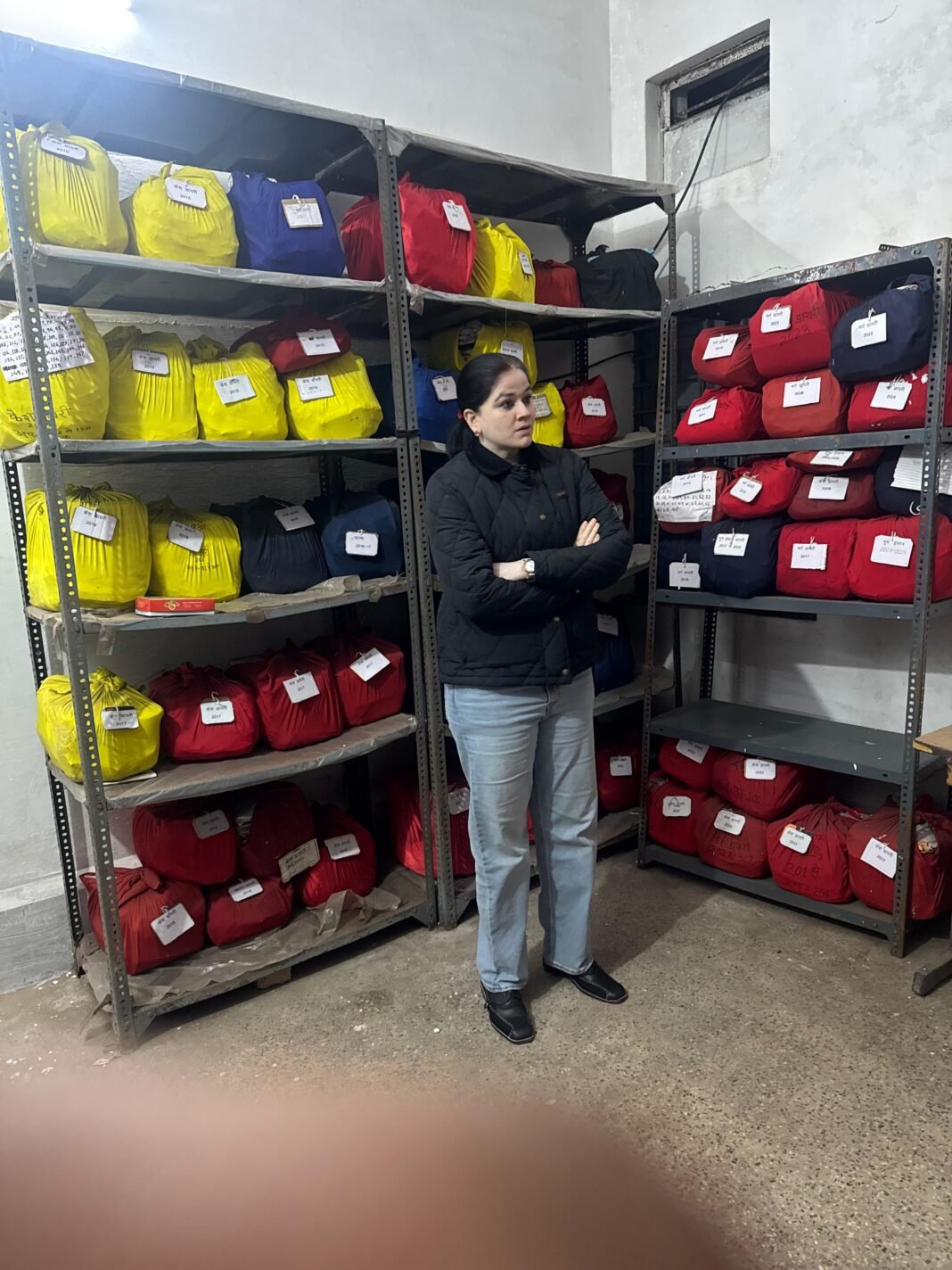 SP Ankita Sharma : रात्रि गश्त और अनुशासन जांचने पुलिस अधीक्षक अंकिता शर्मा ने किया थाना सोमनी का आकस्मिक निरीक्षण