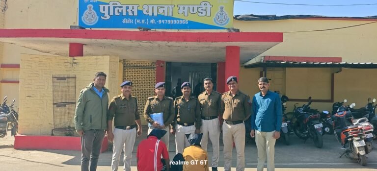 Robbery Solved : कुबेरेश्वरधाम के पास लूट का 48 घंटे में पर्दाफाश, इंदौर के दो लुटेरे गिरफ्तार