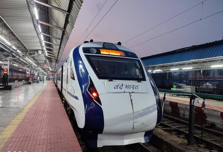 ‘Railvan’ super app : रेल यात्रियों के लिए नया डिजिटल साथी : भारतीय रेलवे ने लॉन्च किया ‘रेलवन’ सुपर ऐप, टिकट बुकिंग से कैटरिंग तक सब एक ही जगह