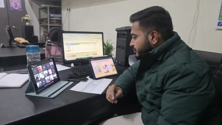 PM Awas : पीएम आवास में सुस्ती पर जिला पंचायत सीईओ सख्त, सचिवों-रोजगार सहायकों की ली क्लास