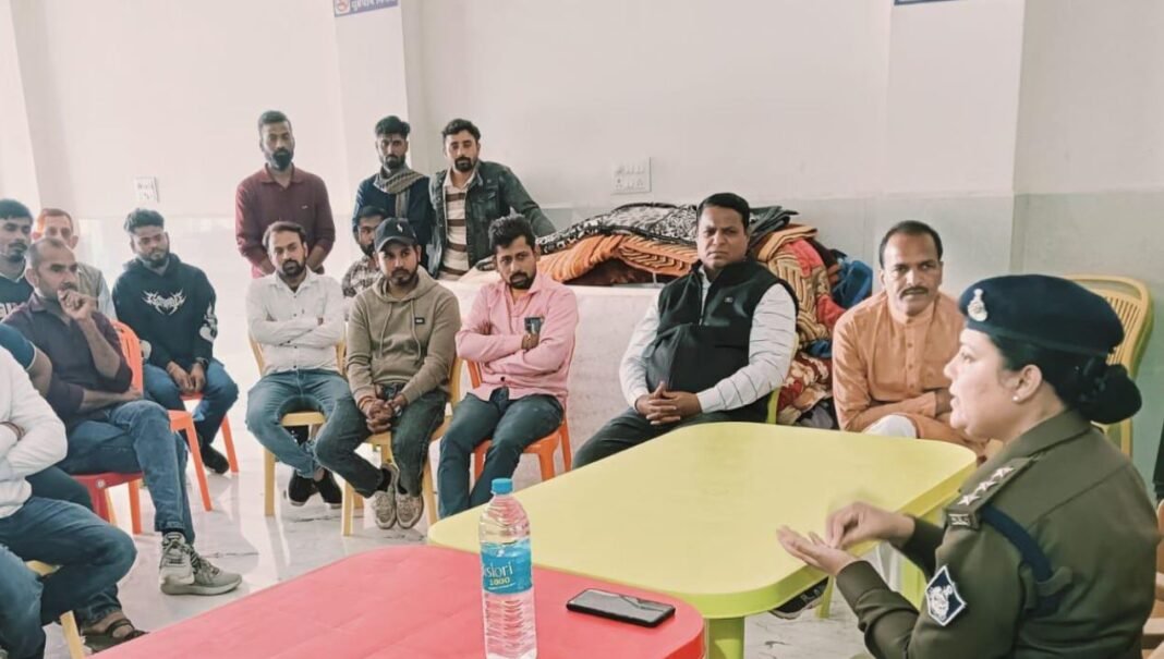 M.P News : कुबरेश्वरधाम रुद्राक्ष महोत्सव से पहले पुलिस सख्त, होटल संचालकों को दिए निर्देश