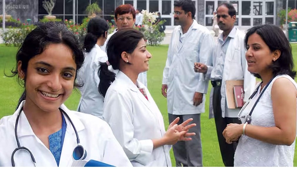 CG NEWS : मेडिकल पीजी में डोमिसाइल आरक्षण रद्द, हाई कोर्ट के फैसले के बाद राज्य शासन ने जारी की नई अधिसूचना