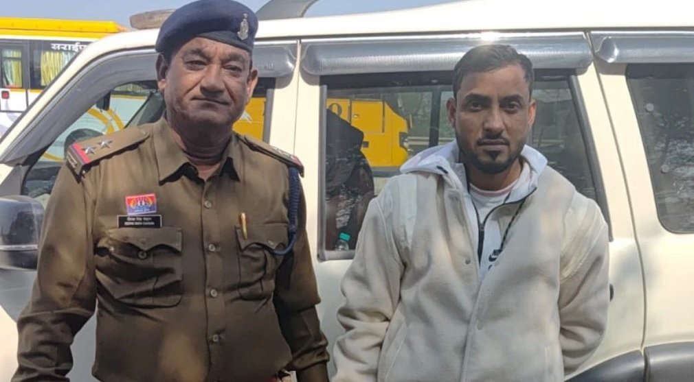 CG CRIME : शादी का झांसा देकर दुष्कर्म का आरोपी गिरफ्तार, दुबई से लौटते ही एयरपोर्ट पर पकड़ा गया