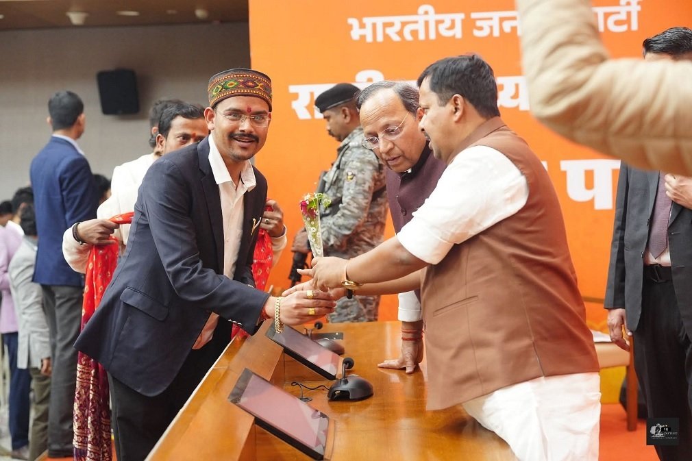 Singrauli News : सिंगरौली के भाजपा नेता रितेश शाह ने नवनियुक्त राष्ट्रीय अध्यक्ष नितिन नवीन से किए मुलाकात..