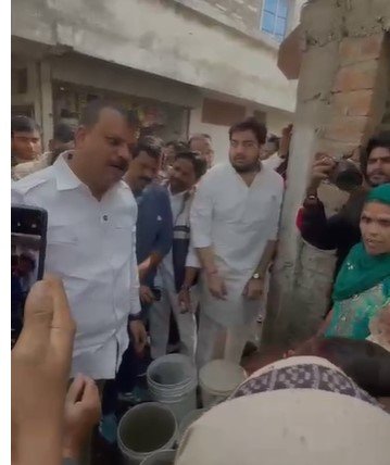 Indore News : इंदौर में दूषित पानी का खतरा बढ़ा: भागीरथपुरा से आजाद नगर तक बीमारी के मामले, उमंग सिंघार ने नगर निगम पर उठाए सवाल