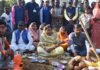 Balrampur News : ग्राम शिवरी में पुलिया निर्माण का भूमि पूजन, विधायक शकुंतला सिंह पोर्ते ने किया शिलान्यास Balrampur News