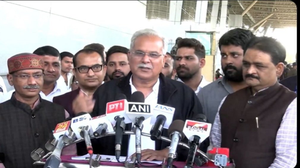 CG NEWS : भूपेश बघेल के आरोपों से गरमाया सियासी माहौल, 1500 करोड़ वसूली प्रकरण पर ईडी जांच की मांग, भाजपा ने बयान को बताया भ्रामक