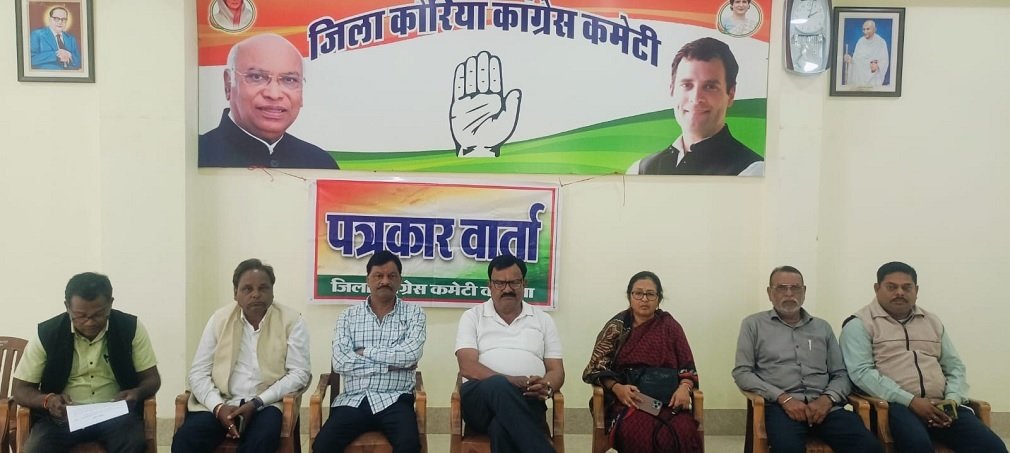 CG NEWS : जगदगुरु शंकराचार्य को स्नान से रोकना भाजपा का हिन्दू विरोधी चरित्र : कांग्रेस