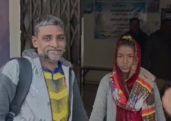 Sehore News : श्यामपुर पुलिस ने पेश की मानवता की मिसाल, भटकी महिला को मिलाया परिवार से