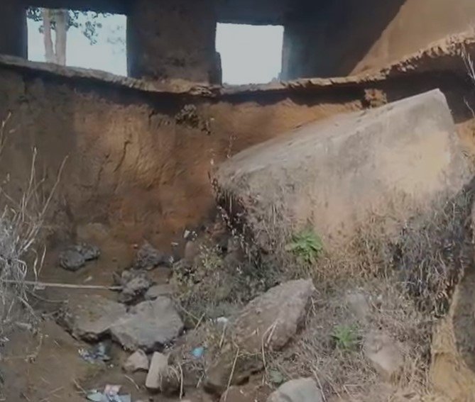 Singrauli News : जर्जर पुल बना ग्रामीणों की जान का खतरा, लंघाडोल के लोग मजबूरी में कर रहे आवागमन..