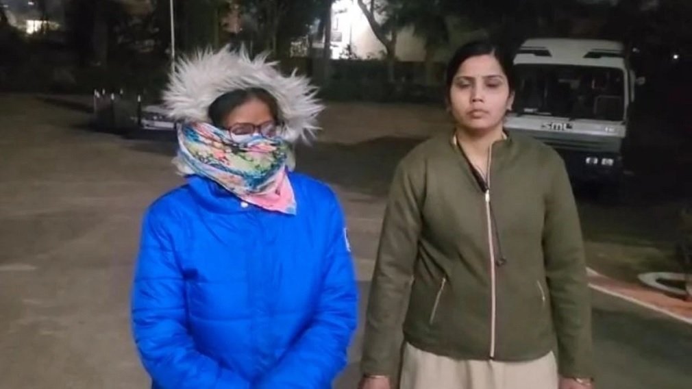 CG News: रिटायर्ड डिप्टी कलेक्टर पर मतांतरण का आरोप, पुलिस ने किया गिरफ्तार