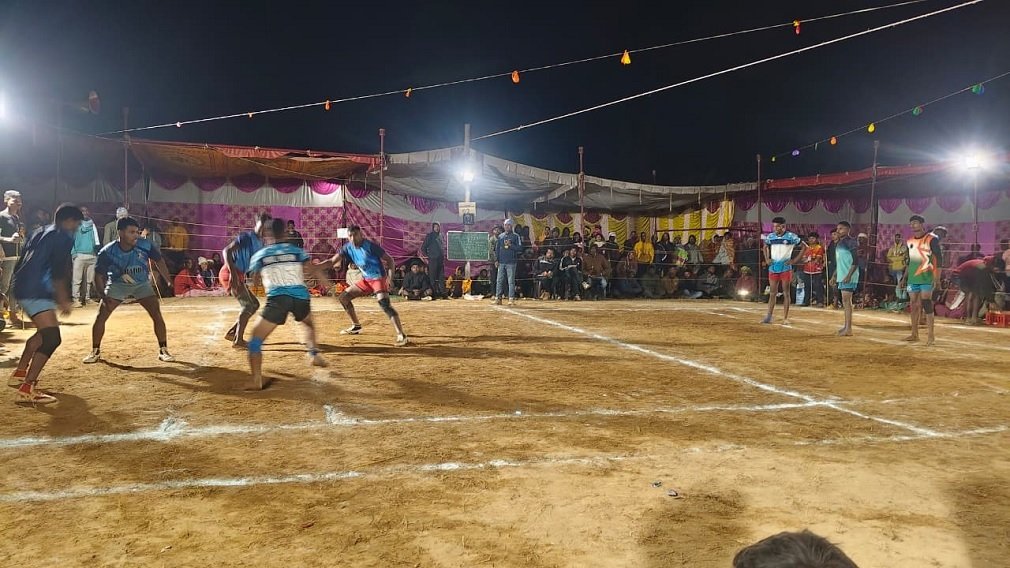 CG News : मां शीतला युवा ग्राम समिति के तत्वावधान में ग्राम भतवा में हुआ प्रो कबड्डी लीग 2026 का ऐतिहासिक आयोजन