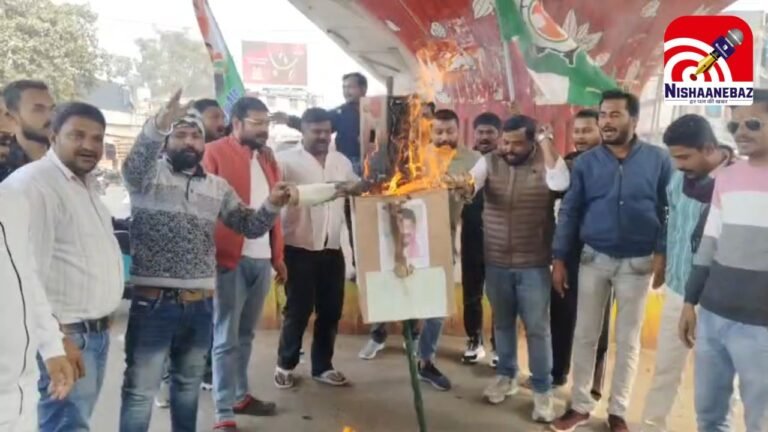 Kailash Vijayvargiya Protest Rewa : इंदौर की आंच रीवा तक: मंत्री विजयवर्गीय के व्यवहार पर NSUI की स्ट्राइक, पुतला दहन कर जताया कड़ा विरोध