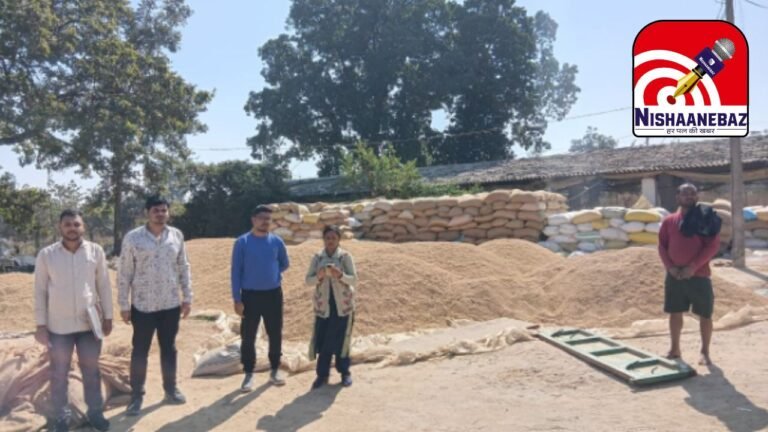 Collector Vinay Kumar Langeh Action : पिथौरा में गोदाम सील : अवैध धान के अवैध भंडारण पर प्रशासन का बड़ा प्रहार, वाहनों पर भी गिरी गाज