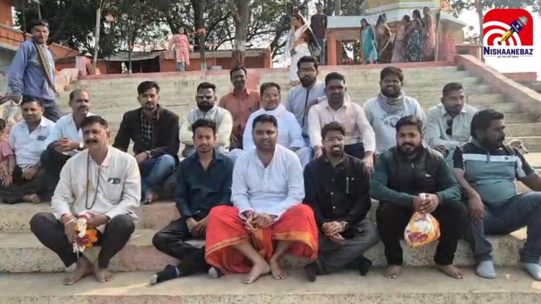 Prem Singh Patel Narmada Parikrama : नंगे पांव मां नर्मदा की शरण में पूर्व मंत्री: प्रेमसिंह पटेल की 15 दिवसीय कठिन परिक्रमा शुरू, जागीरदार पूरा घाट पर की आरती