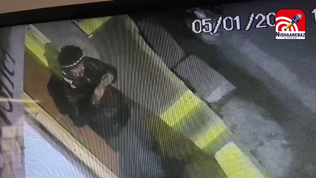 Rewa Silver Theft Case : शातिर सर्राफा चोरों का अजीबोगरीब खुलासा: मूंह खोलकर गुटखा खाना पड़ा भारी, रीवा पुलिस ने दबोचा